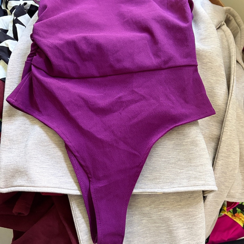 Zara backless halter bodysuit - Picture 3 of 6